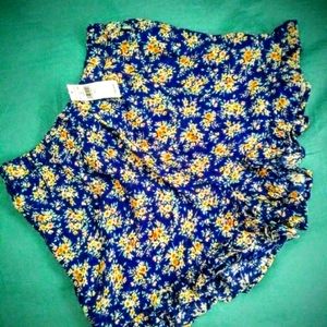 AE Ruffled Floral Shorts